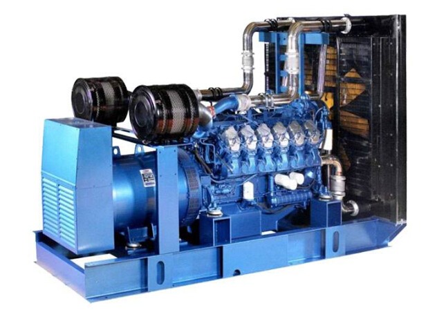 雅安康明斯30kw小型柴油二手发电机组