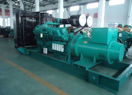 雅安800kw康明斯柴油发电机组